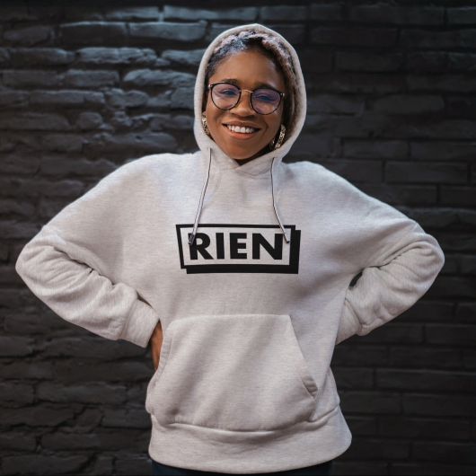 Sweat à capuche avec poches