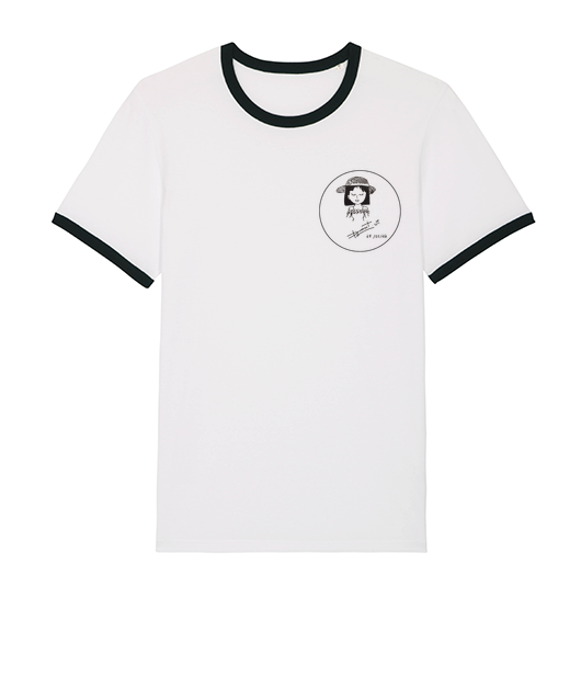 Tee shirt avec liseré noir et dessin d'une fille en noir et blanc
